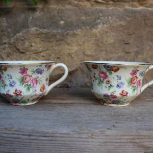 2 angeschlagene Teetassen DORSET mit Blumendekor Keramik  ERPHILA Cheery Chinz Germany 20er 30er Jahre Bild 1