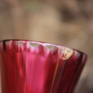 Vase Fußvase Solifleurvase 24% Bleikristall Überfangglas Weinrot 60er 70er Jahre Bild 6