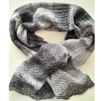 Schal, Tuch gestrickt mit Glasperlen, grau