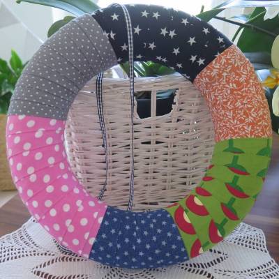 Türkranz bunt ganzjährig Kranz Deko Landhaus Patchwork Wanddeko Einzelstück