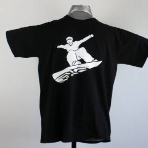 Herren T-Shirt Motiv Snowboarder schwarzes Shirt für Männer Bild 3