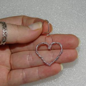 Geflochtenes Herz - Handgefertigter Anhänger in Rosa und Silberdraht von Blumenmeer Drahtkunst Bild 7