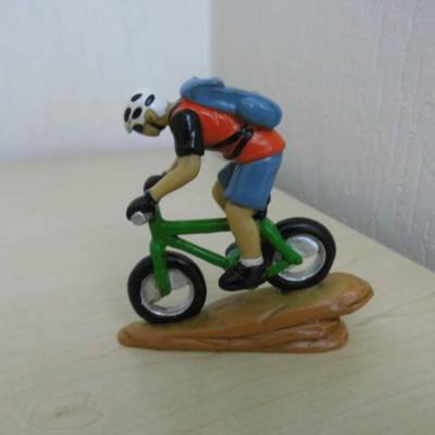 Figur Radfahrer Fahrradfahrer Biker  - Sportler  für die Deko oder Geldgeschenke basteln