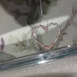 Geflochtenes Herz - Handgefertigter Anhänger in Rosa und Silberdraht von Blumenmeer Drahtkunst Bild 4