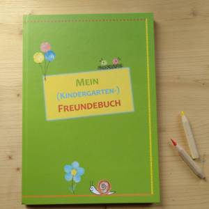 Grünes Kindergarten-Freundebuch für 40 Freunde Bild 1