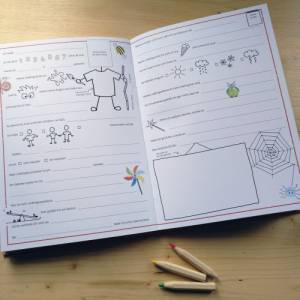 Grünes Kindergarten-Freundebuch für 40 Freunde Bild 2