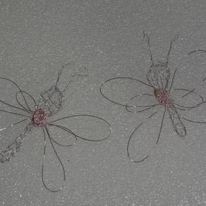 Handgefertigte federleichte Schmetterling Ohrringe aus rosa und silbernem Draht von Blumenmeer Drahtkunst Bild 7