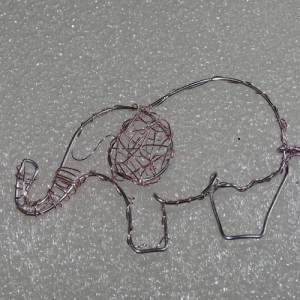 Schöner Elefant - Handgefertigte Anhänger in Silberdraht mit Rosa Details von Blumenmeer Drahtkunst Bild 7