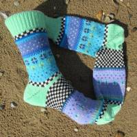 Bunte Socken Grün Gr. 39/40 - gestrickte Socken in nordischen Fair Isle Mustern Bild 1