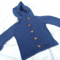 Babyjacke mit Kapuze, handgestrickt aus Wolle (Merino), Blau Bild 5