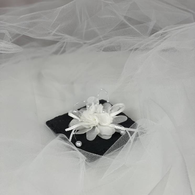 Haarspange, festliches Modell mit Satinblumen und Perlen z.B. für Hochzeit