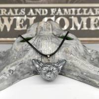 Halskette mit Sphynx Katze Anhänger aus Keramik, Gothic Schmuck, okkulte Halsschmuck Bild 8