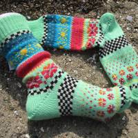 Bunte Socken Gr. 38/39 - gestrickte Socken in nordischen Fair Isle Mustern Bild 1
