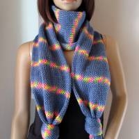 Ausgefallener Schal in tollen Farben, aus weicher Wolle Bild 3