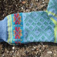 Bunte Socken Gr. 38/39 - gestrickte Socken in nordischen Fair Isle Mustern Bild 4