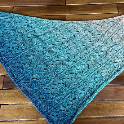 Schultertuch handgestrickt 120x70cm