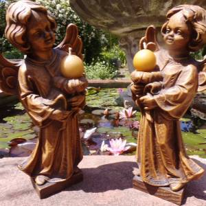 Ein Paar große Engel Holzengel Kerzenhalter Kerzenständer Vollholz handgeschnitzt Weihnachten Vintage Brocante Bild 1