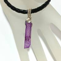 Kristall Anhänger lila am Kunstlederband Quarz in wirework silberfarben handgemacht Halsband Bild 5