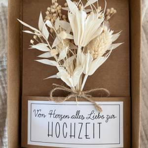 Personalisiertes Hochzeitsgeschenk mit Trockenblumen für das Brautpaar, Geldschenk mit Trockenblumen personalisiert Bild 6