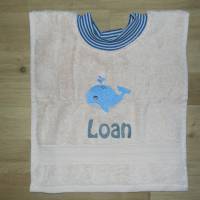 Handtuch Lätzchen mit Namen und Stickbild Sabberlatz Latz Bild 3