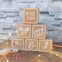 Holzwürfel Buchstaben, Hochzeitstischdeko, Hochzeitsgeschenke aus Holz, Buchstabenwürfel, Tischdeko Hochzeit Bild 1