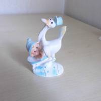4 Stück Miniatur Baby Mädchen  oder Junge mit Storch  zum Basteln - Entwerfe dein Geschenk selbst Bild 6