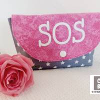 Medikamententasche klein " SOS " grau Sterne pink Bild 1