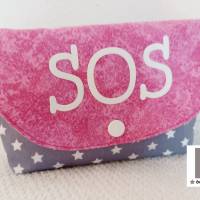 Medikamententasche klein " SOS " grau Sterne pink Bild 2