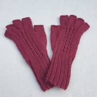 Marktfrauenhandschuhe Musikerhandschuhe Fingerhandschuhe ohne Kuppen Farbe Beere Handgestrickt ➜ Bild 1