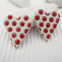 Herzohrringe mit Punkten, Liebe, weiße Ohrringe mit roten Punkten, süße Ohrringe mit Herz, Geschenk für Frau Bild 5