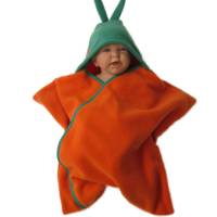 baby wrap kuscheliger schlafsack - strampelsack  aus fleece " karotte " in sternenform Bild 2