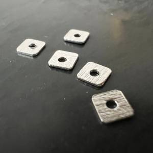 5 x quadratische Scheiben 925-Silber, gebürstet, 4 mm - D54 Bild 2