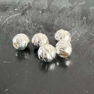 Strukturierte Kugel / Perle aus 925-Silber, 6 mm - D59 Bild 2