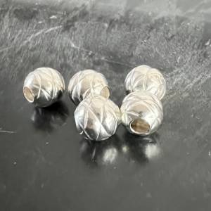 Strukturierte Kugel / Perle aus 925-Silber, 6 mm - D59 Bild 3