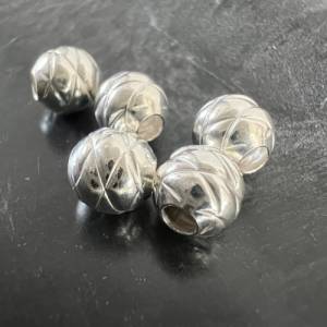 Strukturierte Kugel / Perle aus 925-Silber, 6 mm - D59 Bild 4