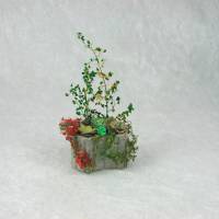 Bepflanzter Betonstein in Miniatur 1zu12 für das Puppenhaus Bild 10