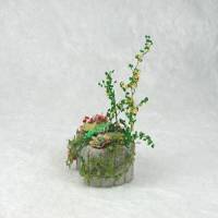 Bepflanzter Betonstein in Miniatur 1zu12 für das Puppenhaus Bild 2