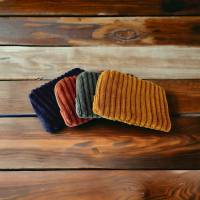 Handgefertigtes Mini-Täschchen - Dein praktischer Begleiter für jeden Tag aus flauschigem Breitcord, olivgrün Bild 4