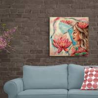 TROPICAL VIBES - abstraktes Acrylgemälde mit Seerosen und Frauenportrait beglittert Bild 3