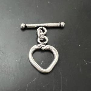 2 x versilberter Kupfer Ring-Stab-Verschluss in Herz-Form, geschwärzt - E8 Bild 4