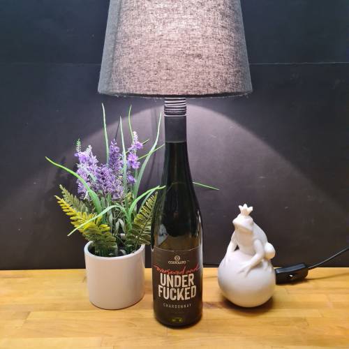oversexed & UNDERFUCKED | Chardonnay- 0,7 L Flaschenlampe, Bottle Lamp - Upcycling