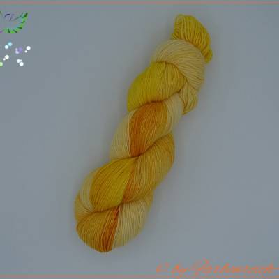 Sockenwolle, handgefärbte Wolle - "Heart of Gold" - 4-fädig - Unikat !!