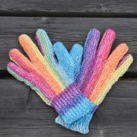 Finger-Handschuhe Wolle handgestrickt Regenbogen Damen Bild 1