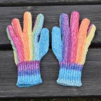 Finger-Handschuhe Wolle handgestrickt Regenbogen Damen Bild 3