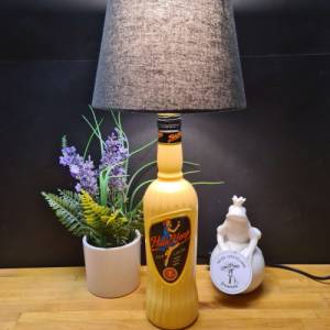 Hula Hoop Eierlikör - Flaschenlampe, Bottle Lamp 0,7 l - Handmade UNIKAT Upcycling Bild 3