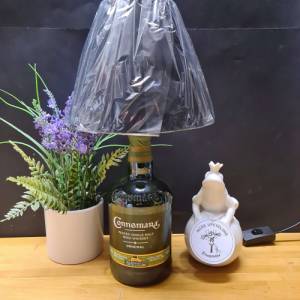 Connemara Peated Single Malt Irish Whiskey Flaschenlampe, Bottle Lamp 0,7 l - Handmade UNIKAT Upcycling Bild 4