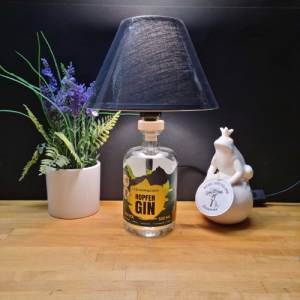 DIE LiquorMacher - Hopfen Gin Flaschenlampe, Bottle Lamp 0,5 l - Handmade UNIKAT Upcycling Bild 1