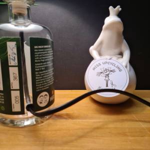 DIE LiquorMacher - Hopfen Gin Flaschenlampe, Bottle Lamp 0,5 l - Handmade UNIKAT Upcycling Bild 5