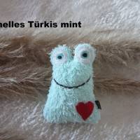 Kleines Monster - Monsterchen mit Herz - Glücksbringer für Klein und Groß - helles türkis mint Bild 1