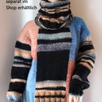 Schlauchschal, gestrickt aus weicher Wolle mit tollem Farbverlauf, Rundschal, Loop, Schal Bild 5